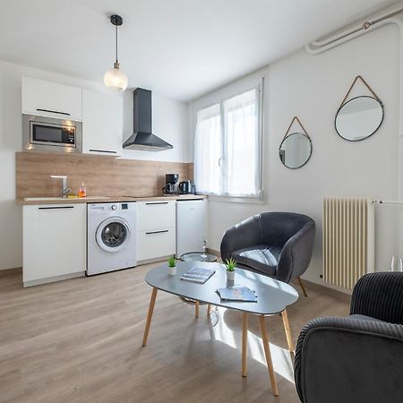 Dolmen Adrien 5 Apartment Tours Bagian luar foto