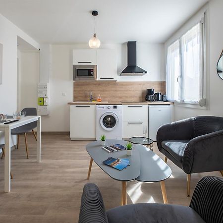 Dolmen Adrien 5 Apartment Tours Bagian luar foto