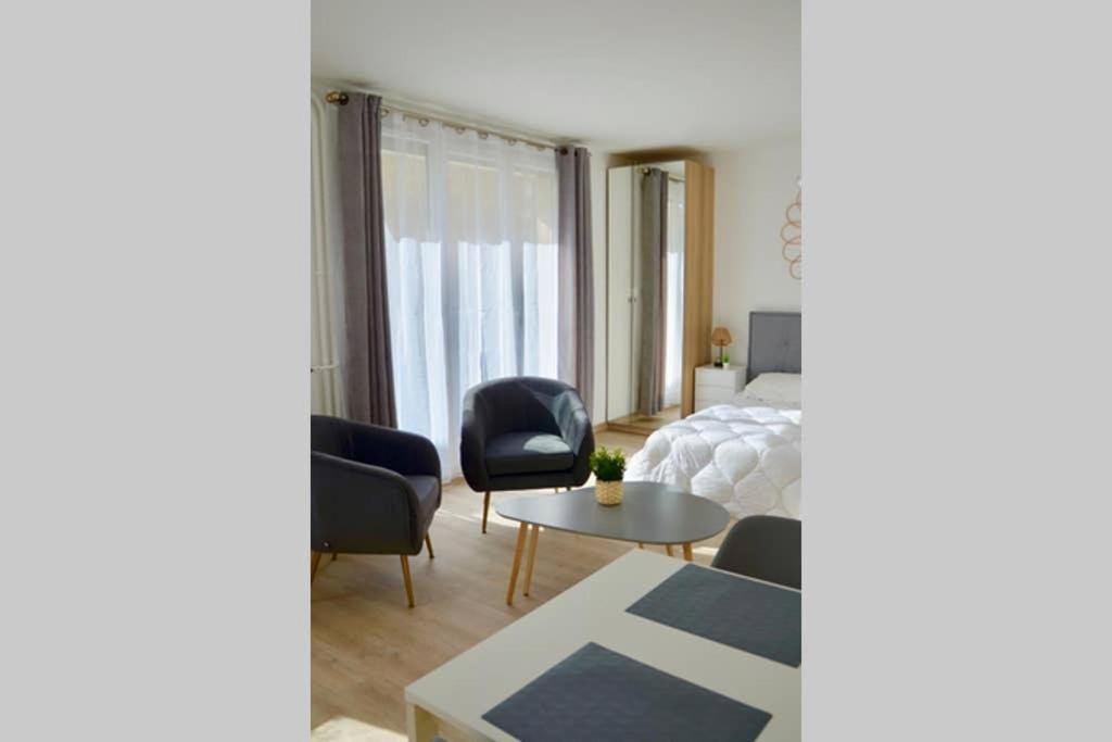 Dolmen Adrien 5 Apartment Tours Bagian luar foto