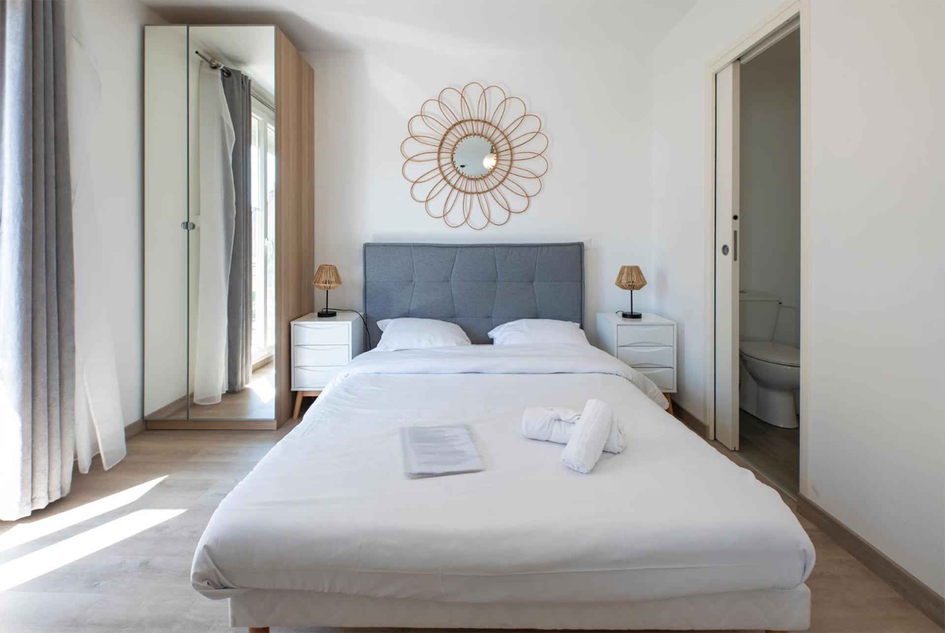 Dolmen Adrien 5 Apartment Tours Bagian luar foto