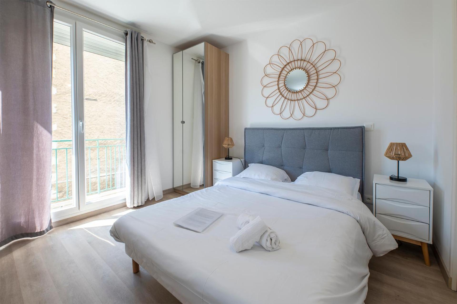 Dolmen Adrien 5 Apartment Tours Bagian luar foto
